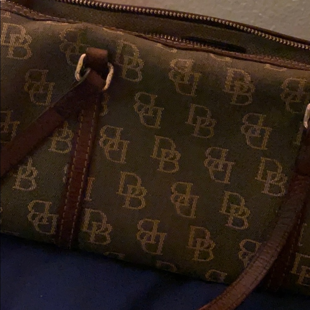 Dooney & Bourke